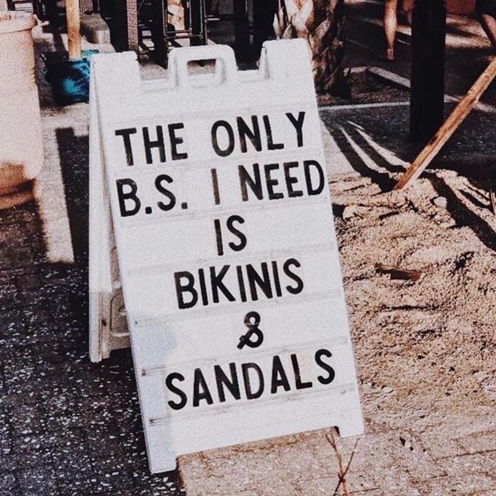 ☀️🍕👙